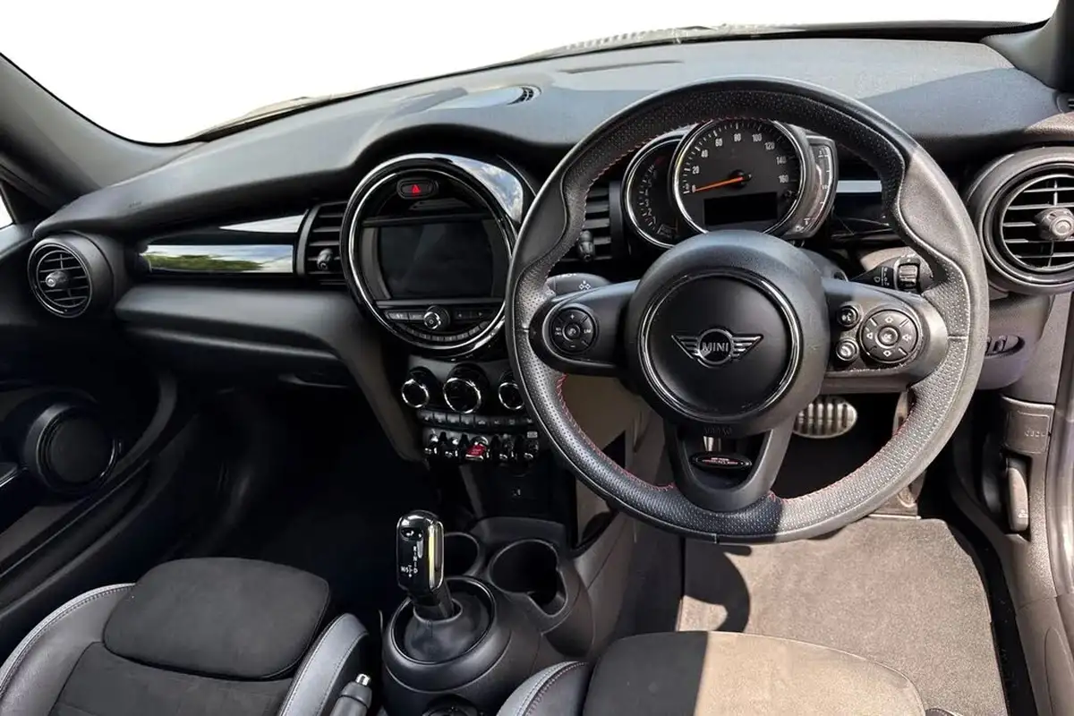 2020-mini-cooper-15-cooper-sport-hatchback-3d-auto-big-16