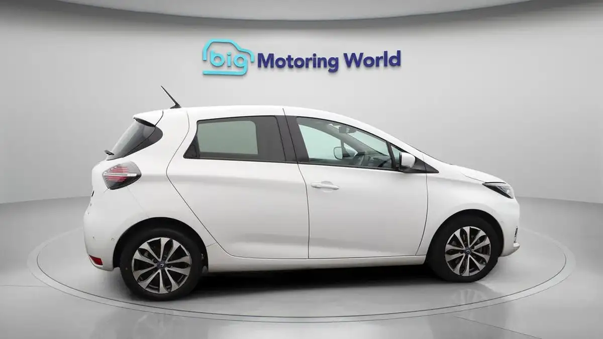2021-renault-zoe-e-i-gt-line-big-8