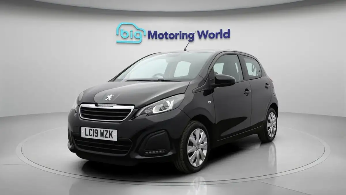 2018-peugeot-108-10-active-68bhp-hatchback-5d-big-3