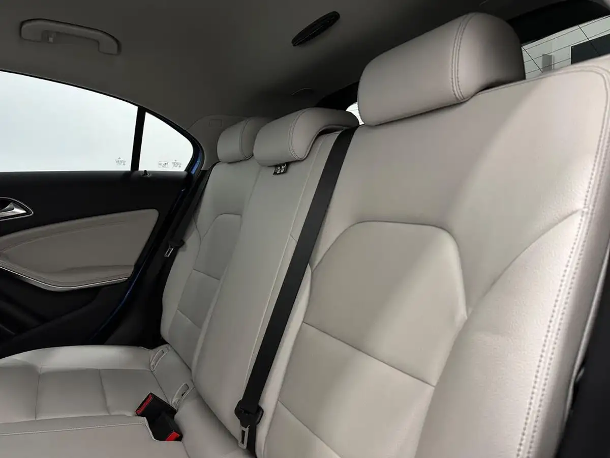 2016-mercedes-benz-a-class-21d-a200d-sport-premiumss-7g-dct-big-36