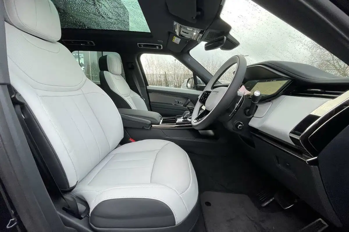 2024-land-rover-range-rover-sport-30-d300-dynamic-se-big-8