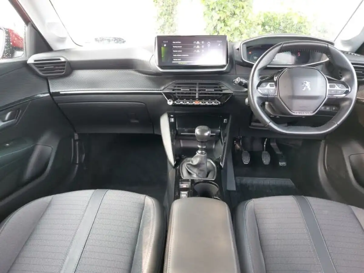 2020-peugeot-208-12-puretech-allure-premium-100bhp-big-2