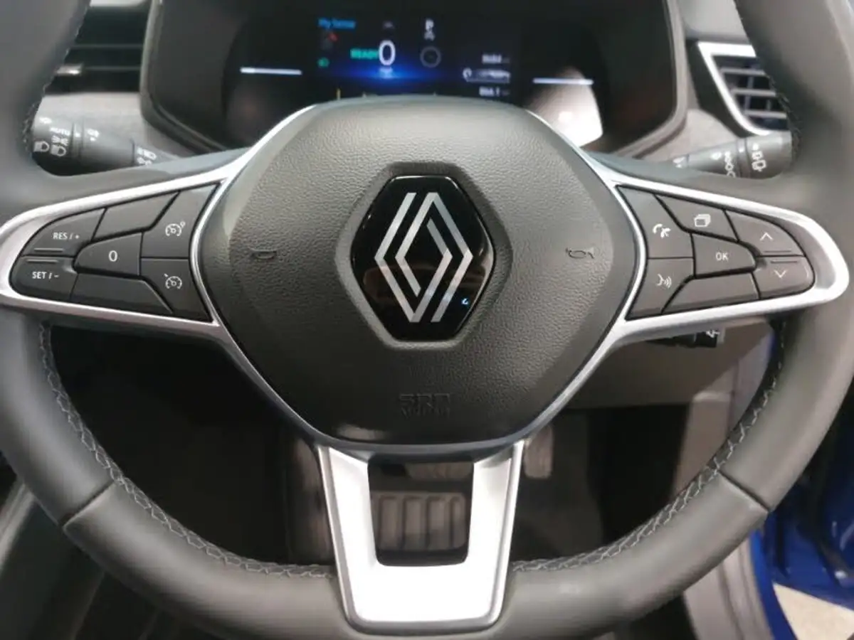 2024-renault-clio-16-techno-big-15