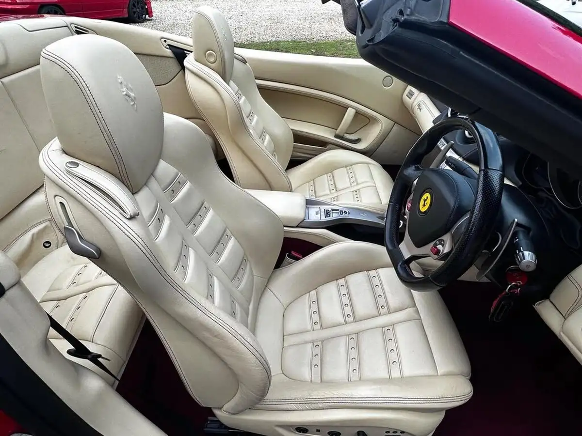 2010-ferrari-california-43-big-3