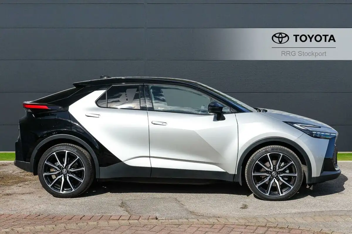 2024-toyota-c-hr-20-vvt-i-gr-sport-220bhp-plug-in-safety-packpremium-pack-big-15