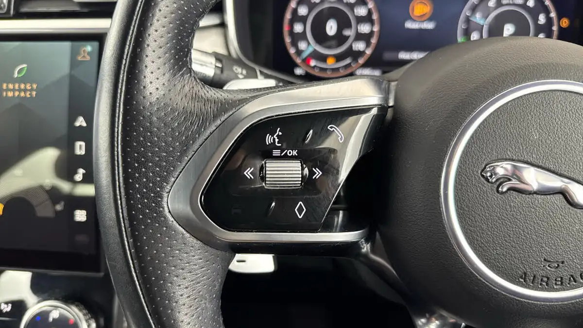 2021-jaguar-f-pace-20-p400e-s-big-20