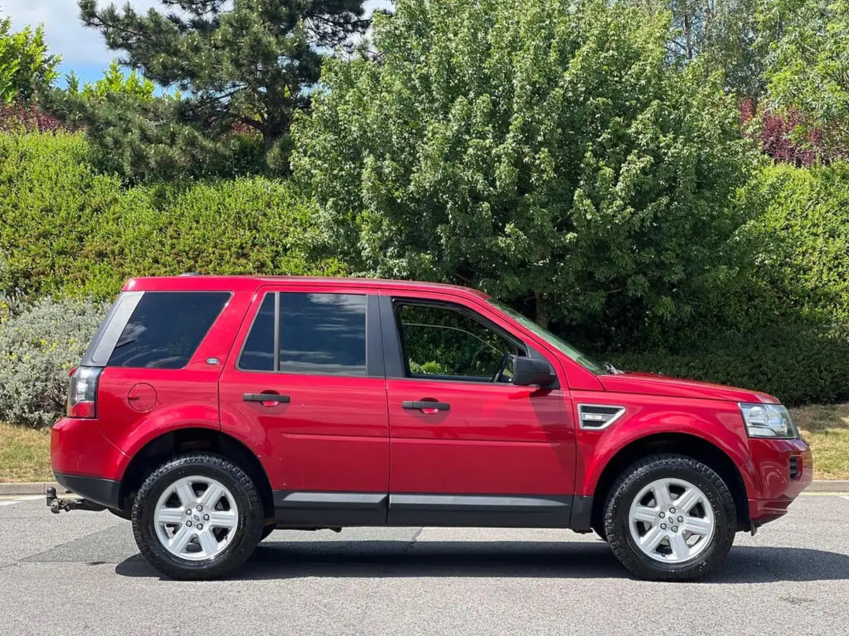 2014-land-rover-freelander-2-22td4-gs-big-8