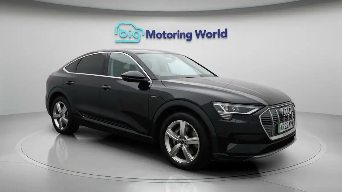 2022-audi-e-tron-50e-technik-sportback-big-1