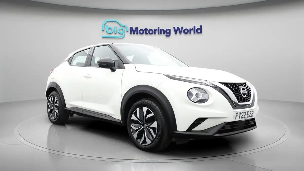 2022-nissan-juke-10-dig-t-acenta-big-1
