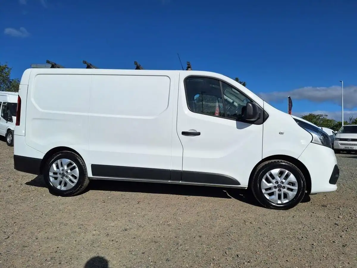 2019-nissan-nv300-16dci-tekna-l1h1-120ps-10t-panel-van-big-2