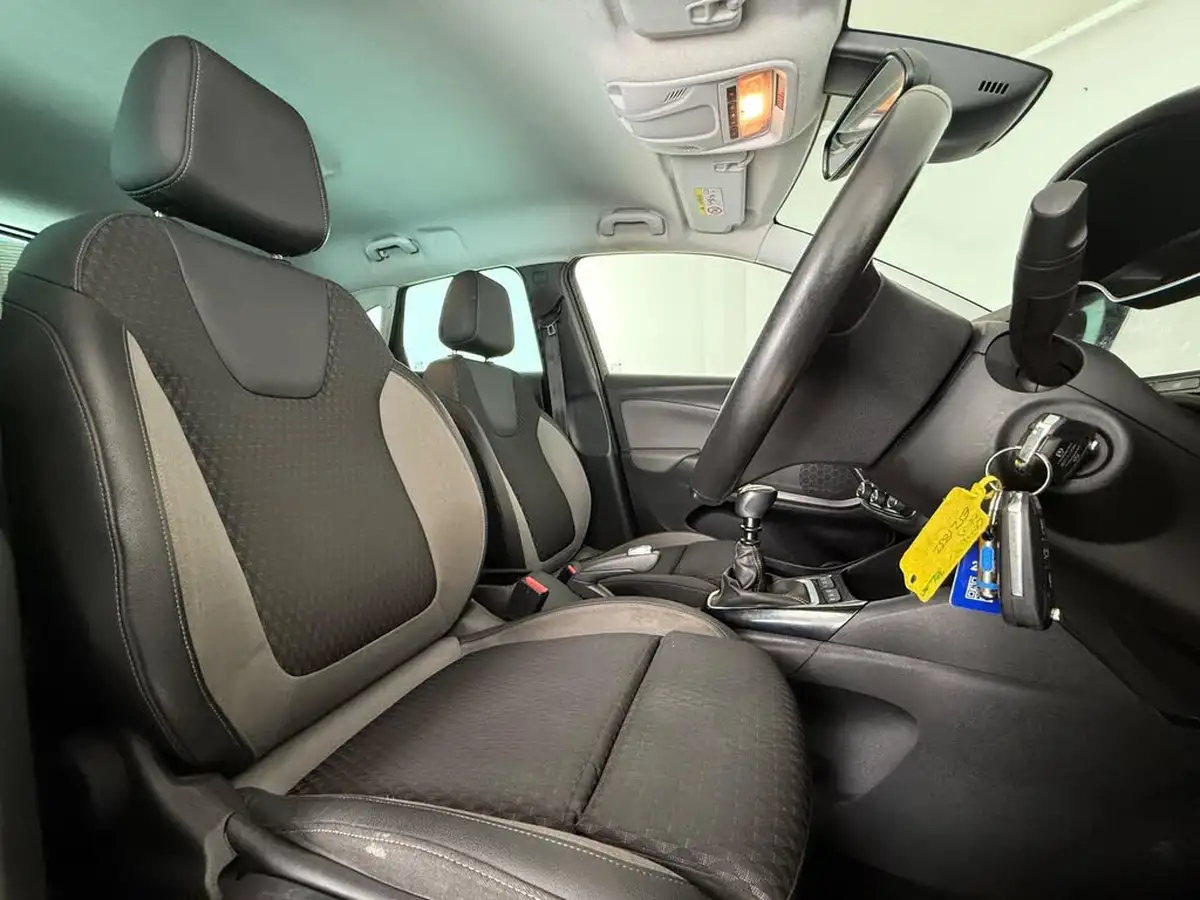 2020-vauxhall-crossland-x-15-elite-102ps-big-15