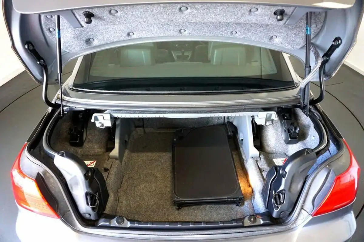2012-bmw-3-series-20td-320d-m-sport-convertible-2d-big-38