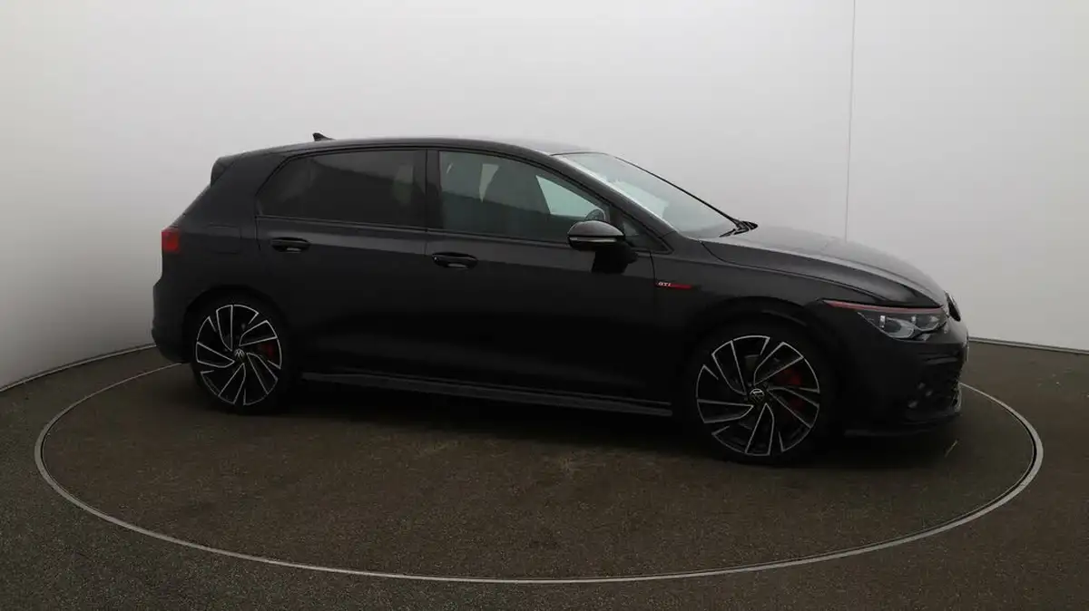 2022-volkswagen-golf-20-tsi-gti-dsg-big-47