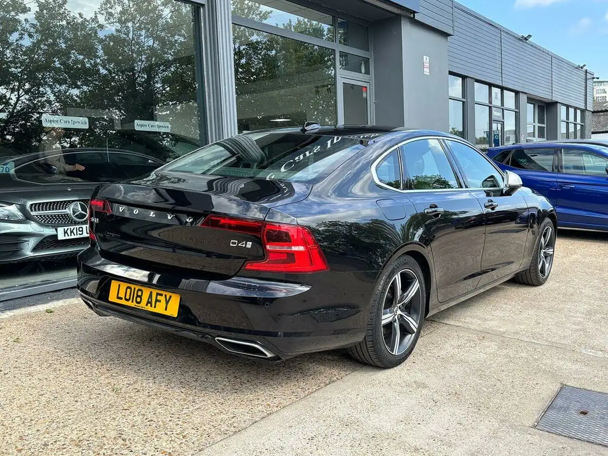 2018-volvo-s90-20td-d4-r-design-big-5