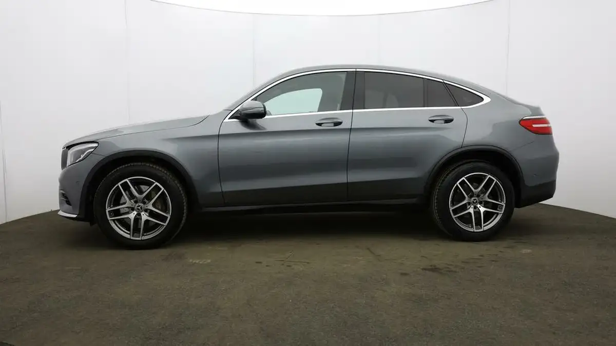 2018-mercedes-benz-glc-class-21d-glc220d-amg-line-ss-coupe-4d-big-71
