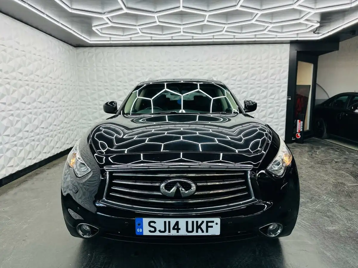 2014-infiniti-qx70-30td-gt-big-3