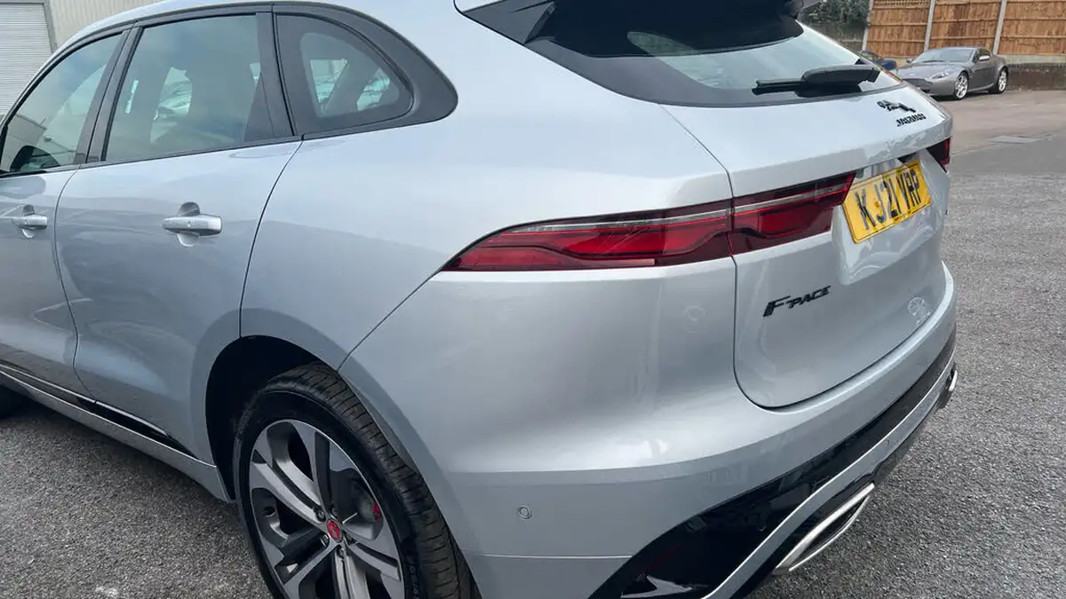 2021-jaguar-f-pace-30-d300-r-dynamic-hse-mhev-big-18