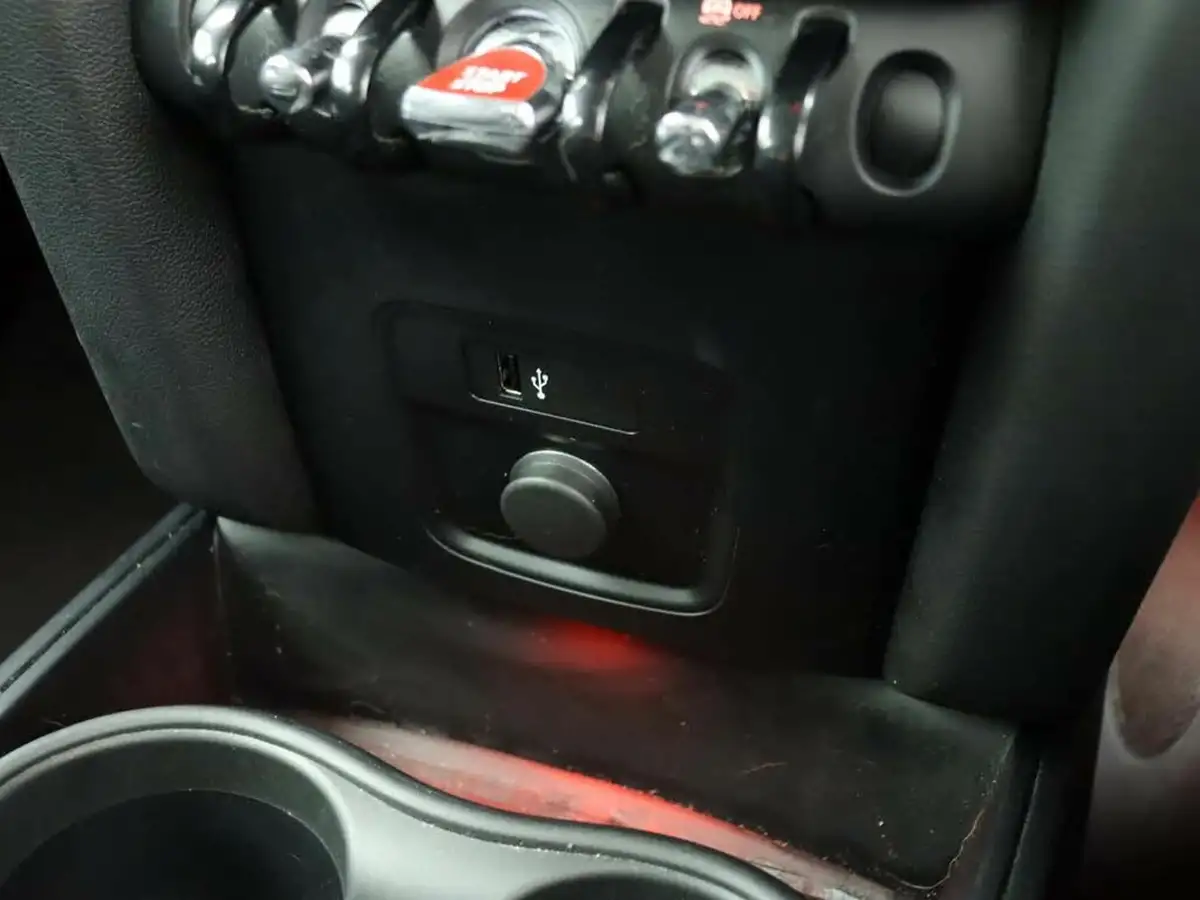 2020-mini-countryman-15-cooper-classic-comfort-big-41