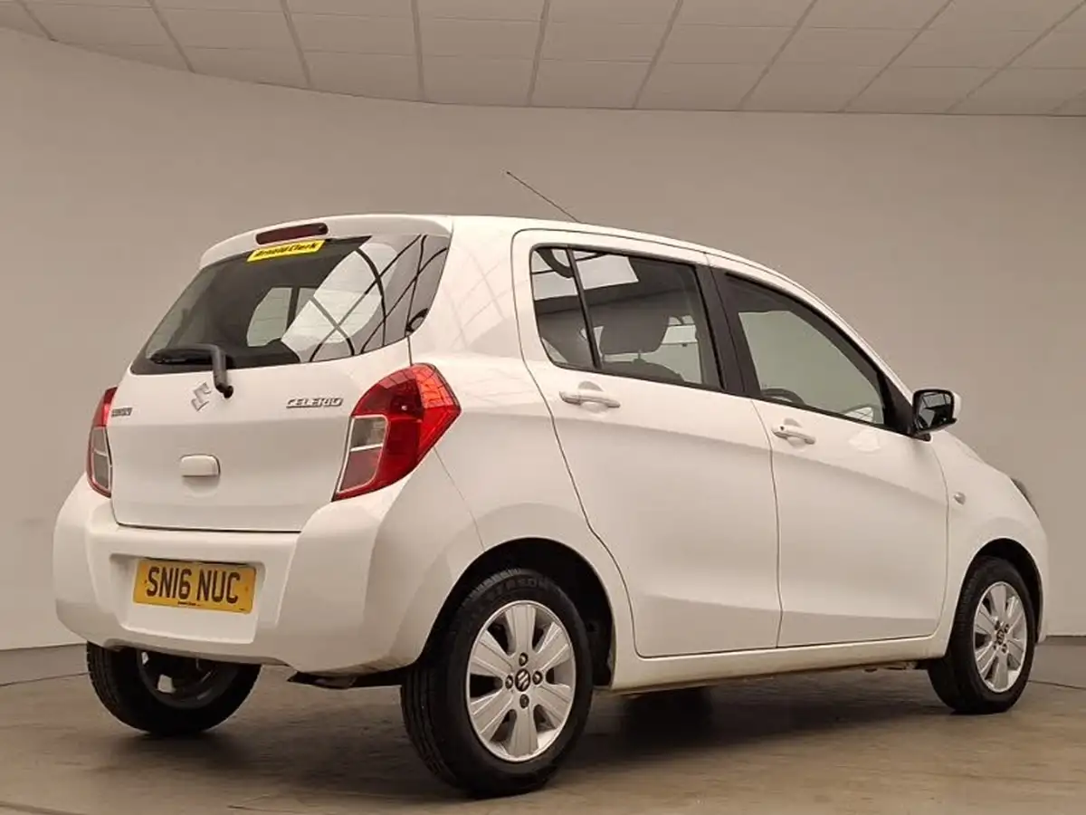 2016-suzuki-celerio-10-sz4-ags-big-18