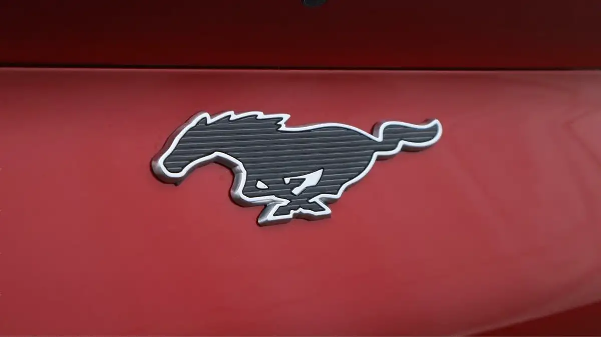 2021-ford-mustang-mach-e-e-first-edition-extended-range-big-21