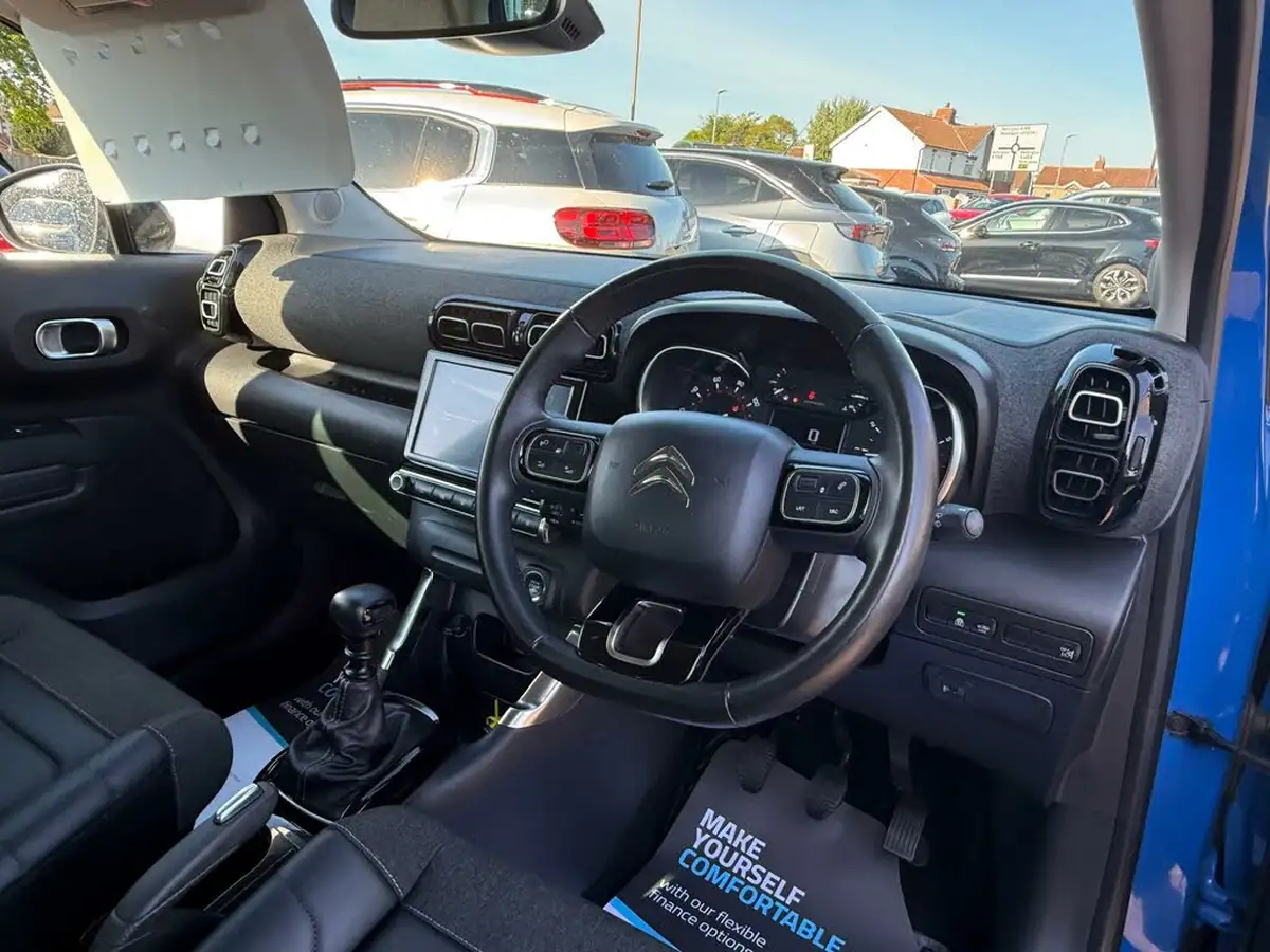 2022-citroen-c3-aircross-12-puretech-shine-plus-110ps-big-22