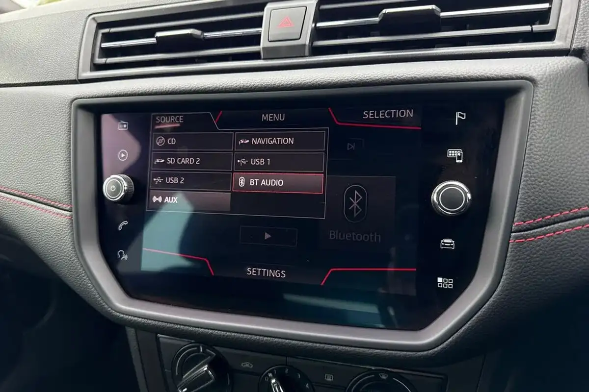 2020-seat-ibiza-10-mpi-fr-big-46