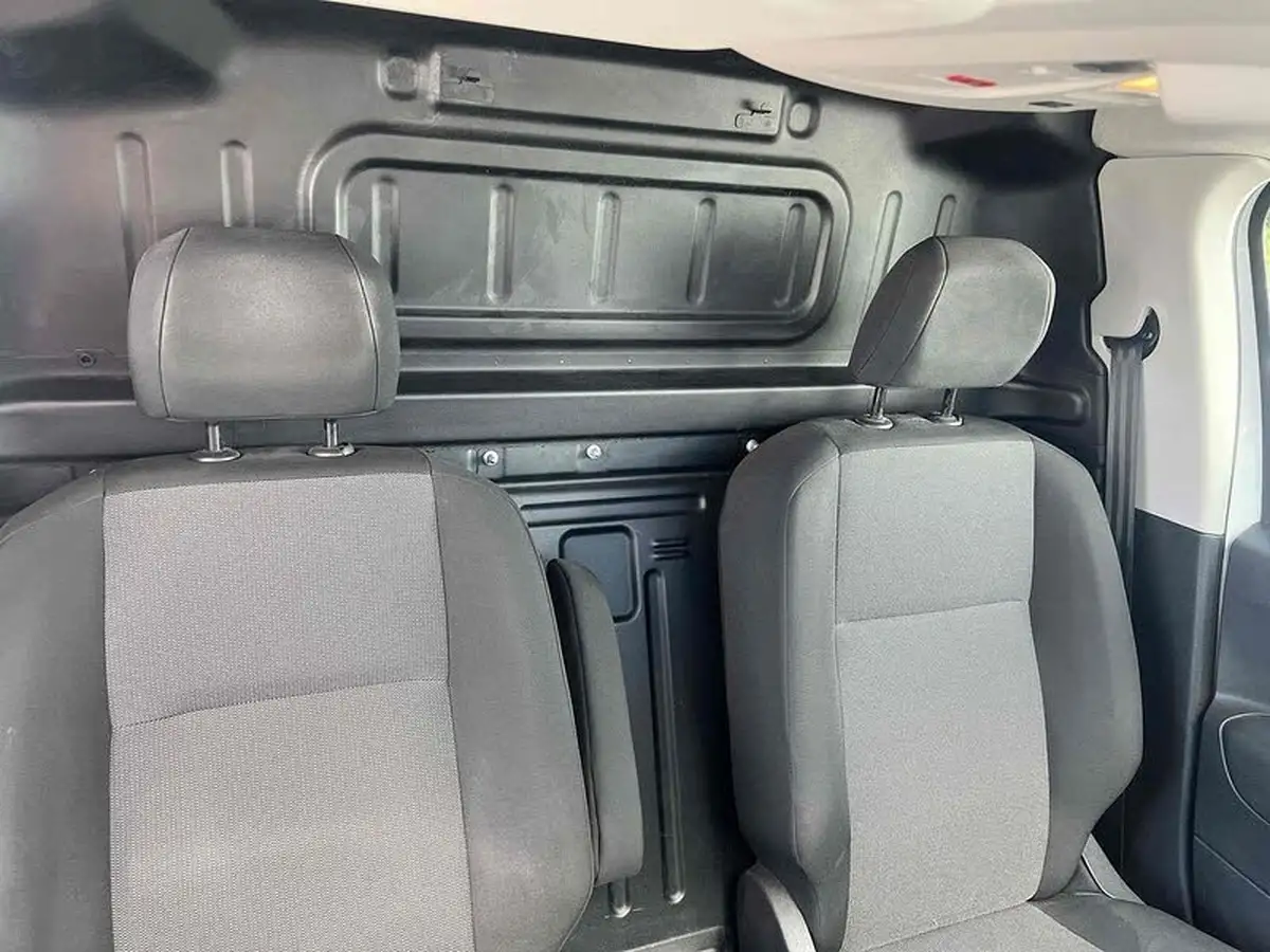 2020-vauxhall-combo-15cdti-sportive-2300-100pseu6d-t-l2h1-panel-big-31
