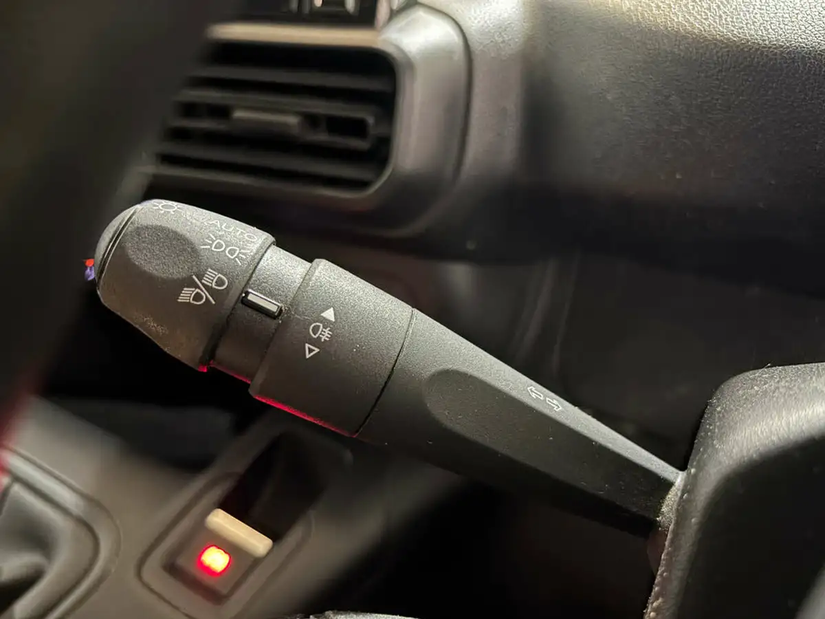 2023-peugeot-partner-15-bluehdi-1000-professional-premium-100pseu6d-ss-big-31