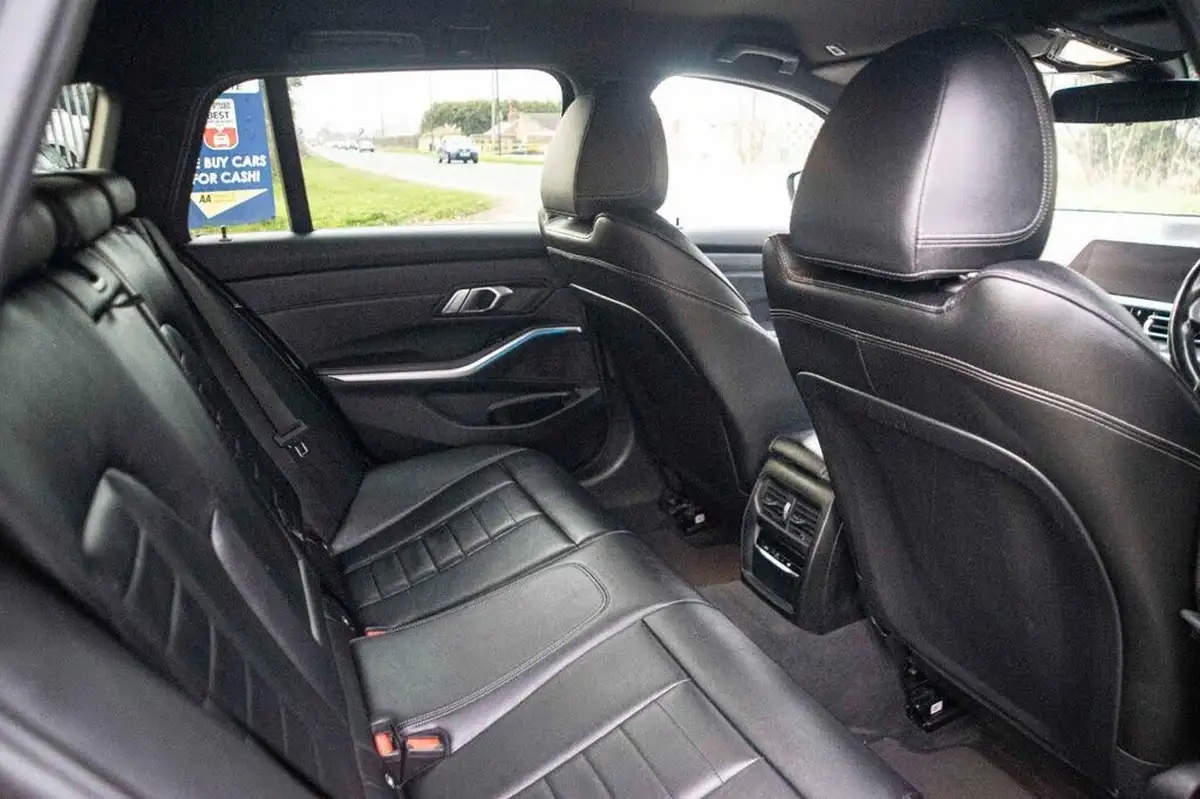 2022-bmw-3-series-20-330e-m-sport-touring-5d-big-30