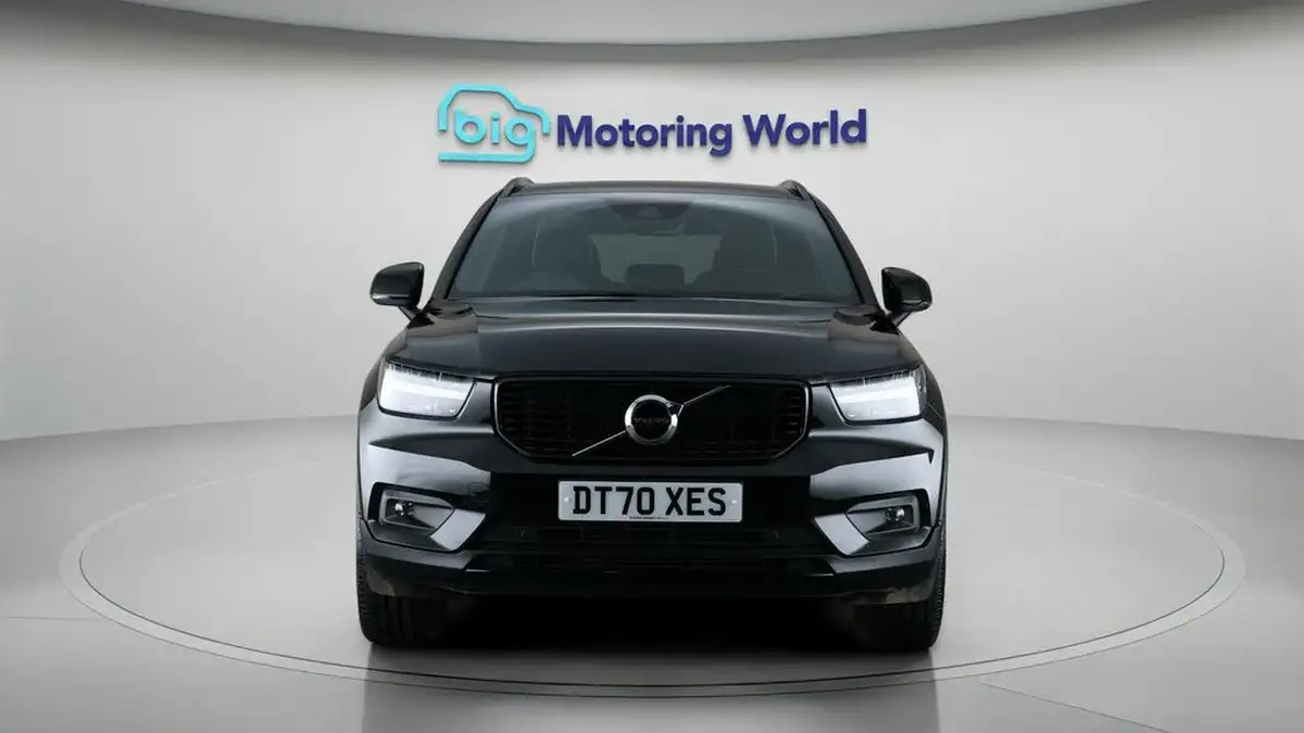 2021-volvo-xc40-15-t3-r-design-163bhp-big-2