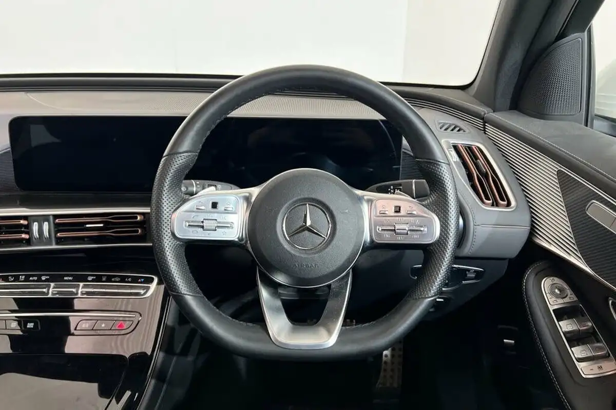 2022-mercedes-benz-eqc-e-eqc-400-amg-line-premium-big-14