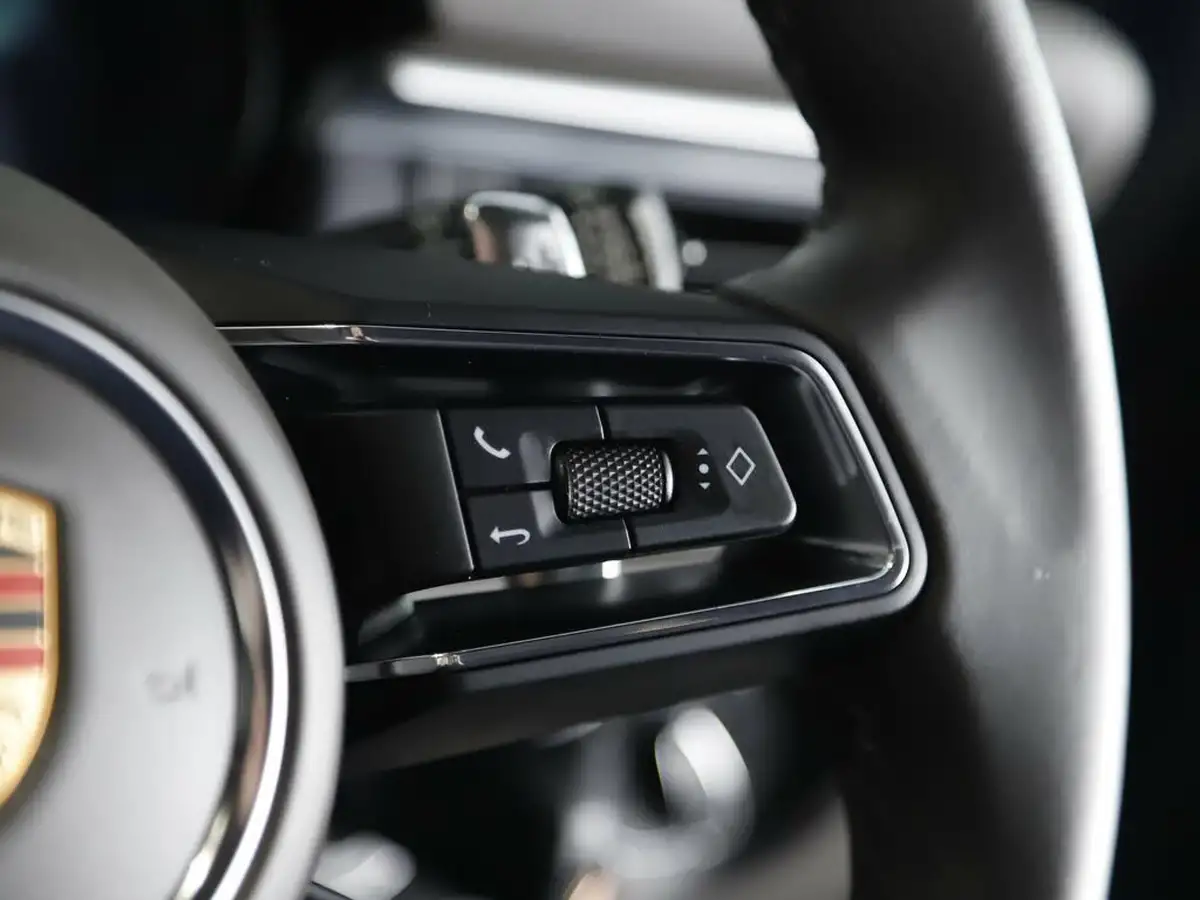 2022-porsche-macan-29-v6-gts-big-22