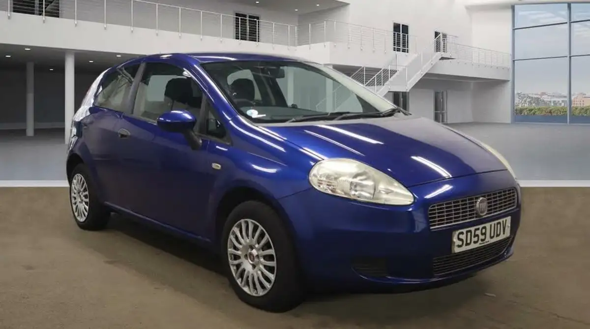 2009-fiat-grande-punto-14-active-8v-3d-big-0