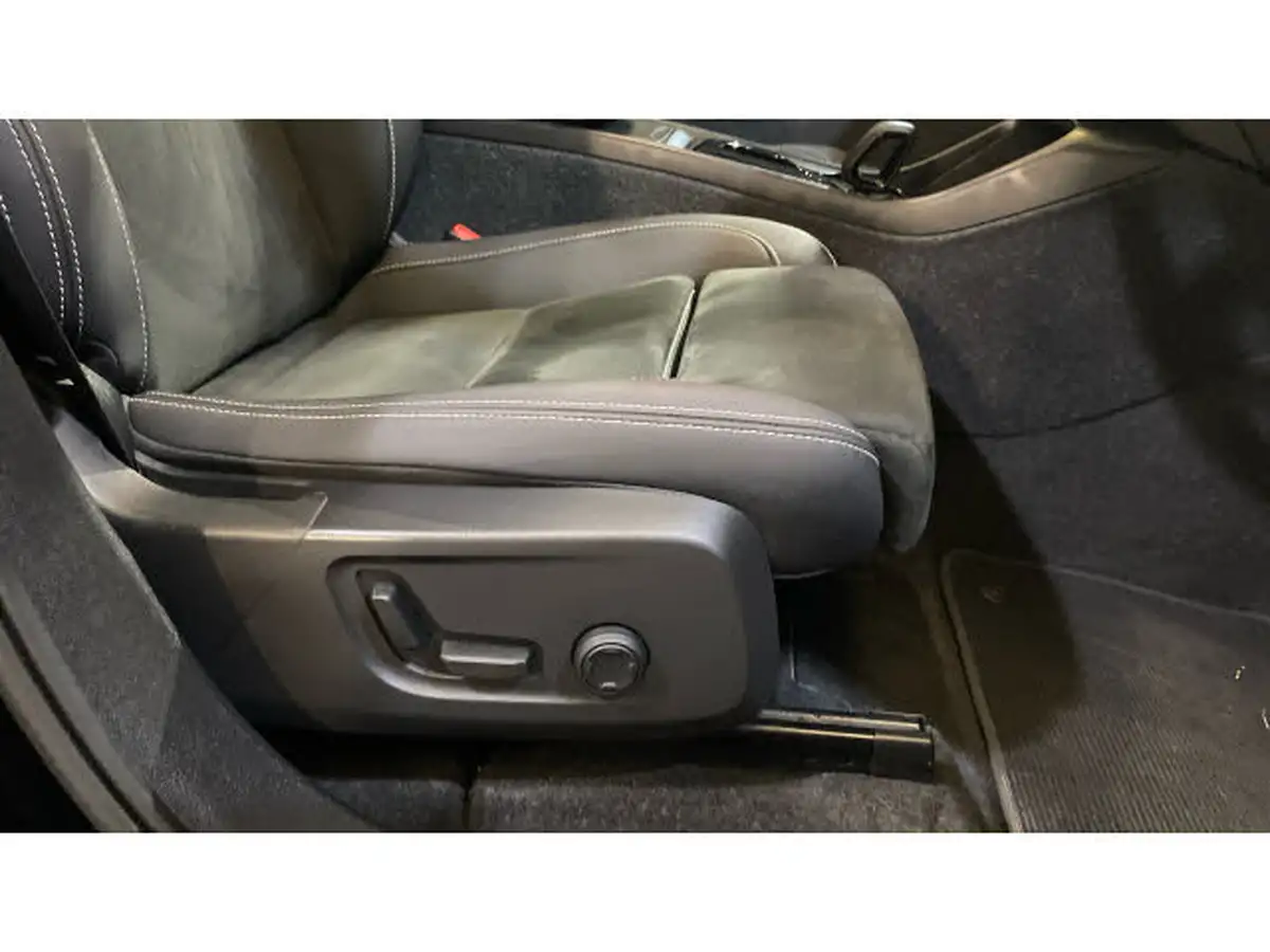2022-volvo-c40-e-twin-recharge-pro-big-26