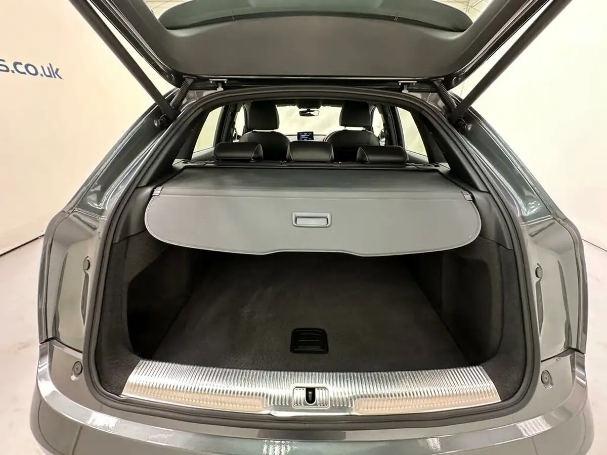 2018-audi-q3-20-tdi-s-line-edition-big-24