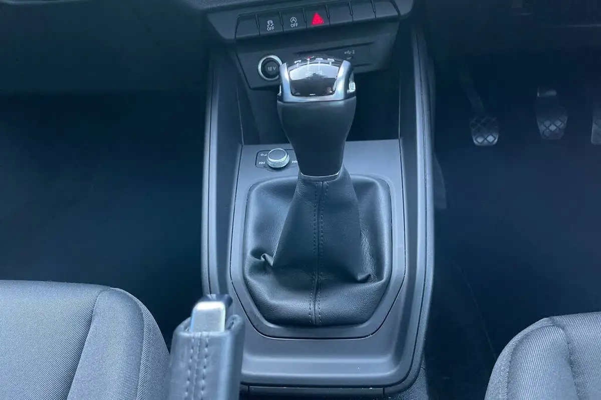 2023-audi-a1-10-25-tfsi-technik-big-36