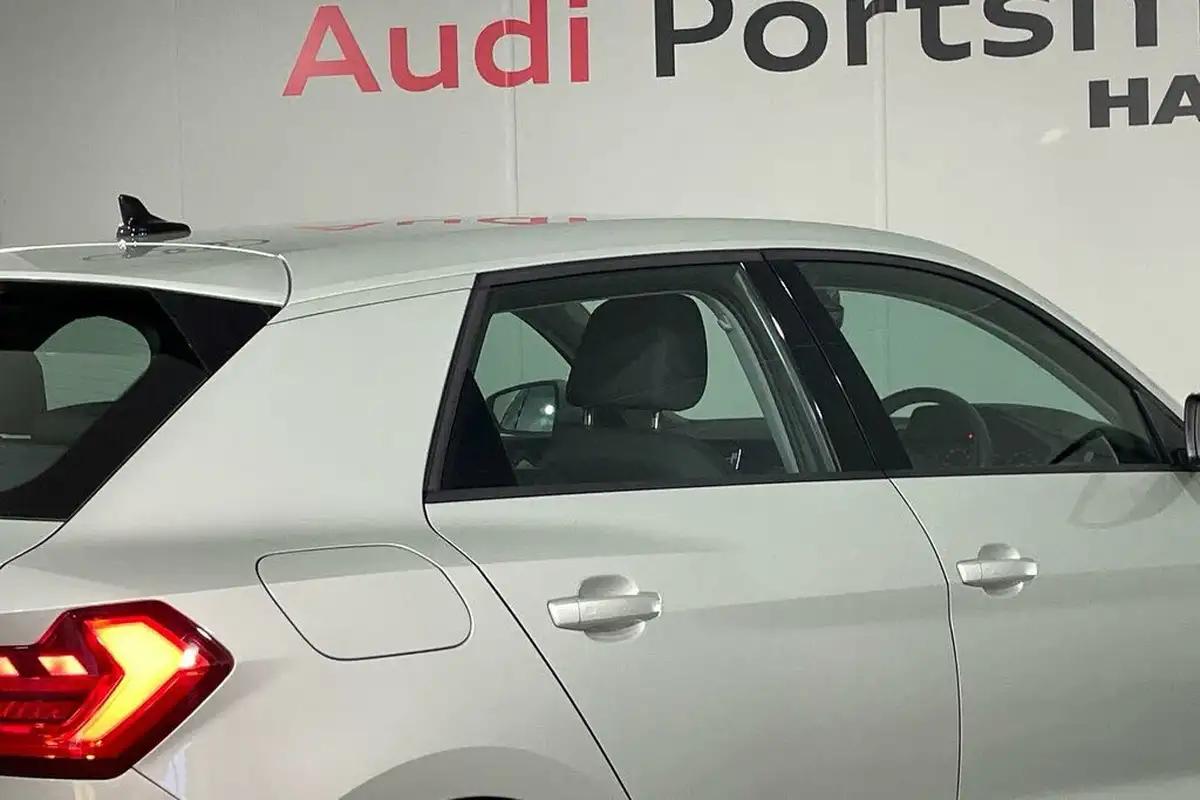 2023-audi-a1-10-25-tfsi-technik-big-12