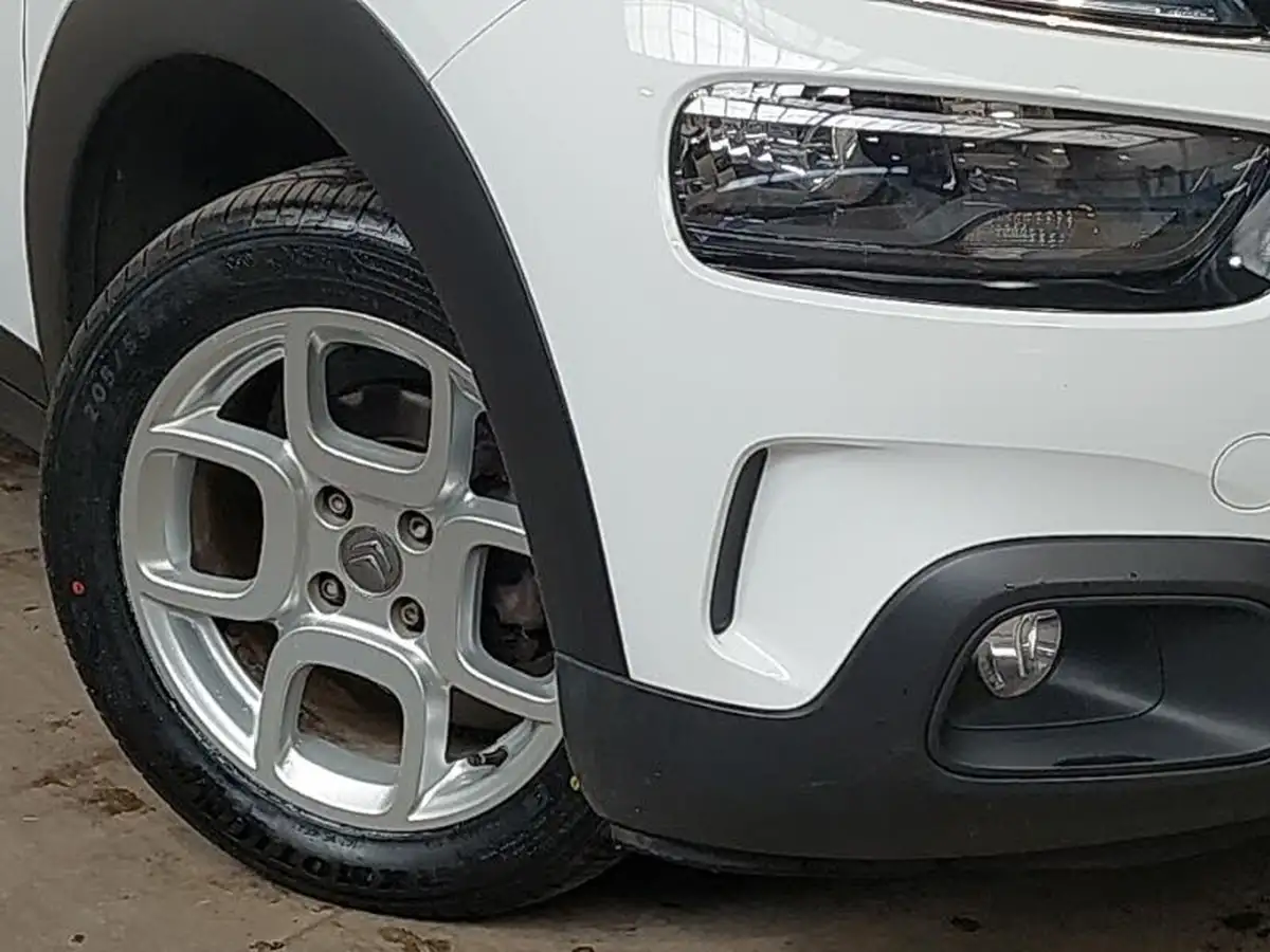 2019-citroen-c4-cactus-12-puretech-feel-110ps-big-8