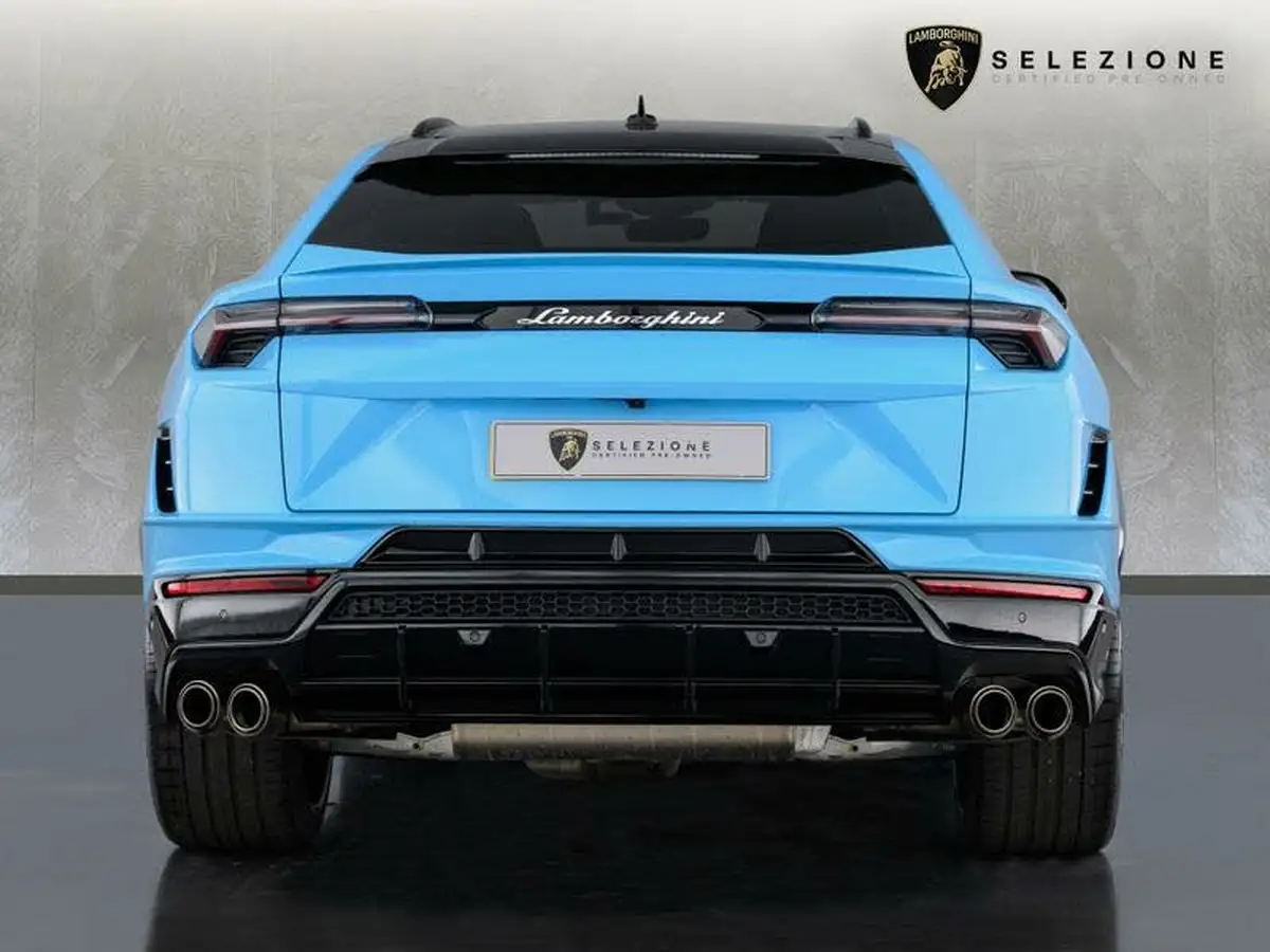 2023-lamborghini-urus-40-no-trim-big-3