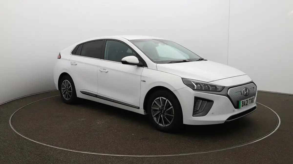 2021-hyundai-ioniq-e-premium-se-electric-100kw-big-36