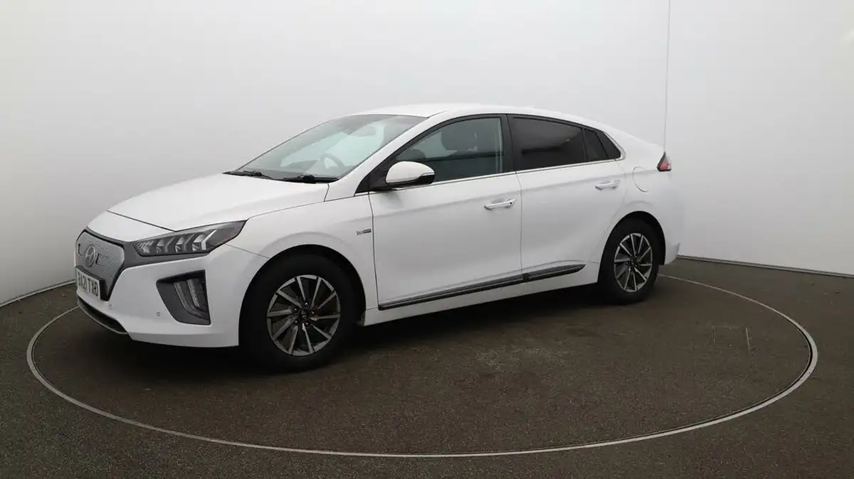 2021-hyundai-ioniq-e-premium-se-electric-100kw-big-60