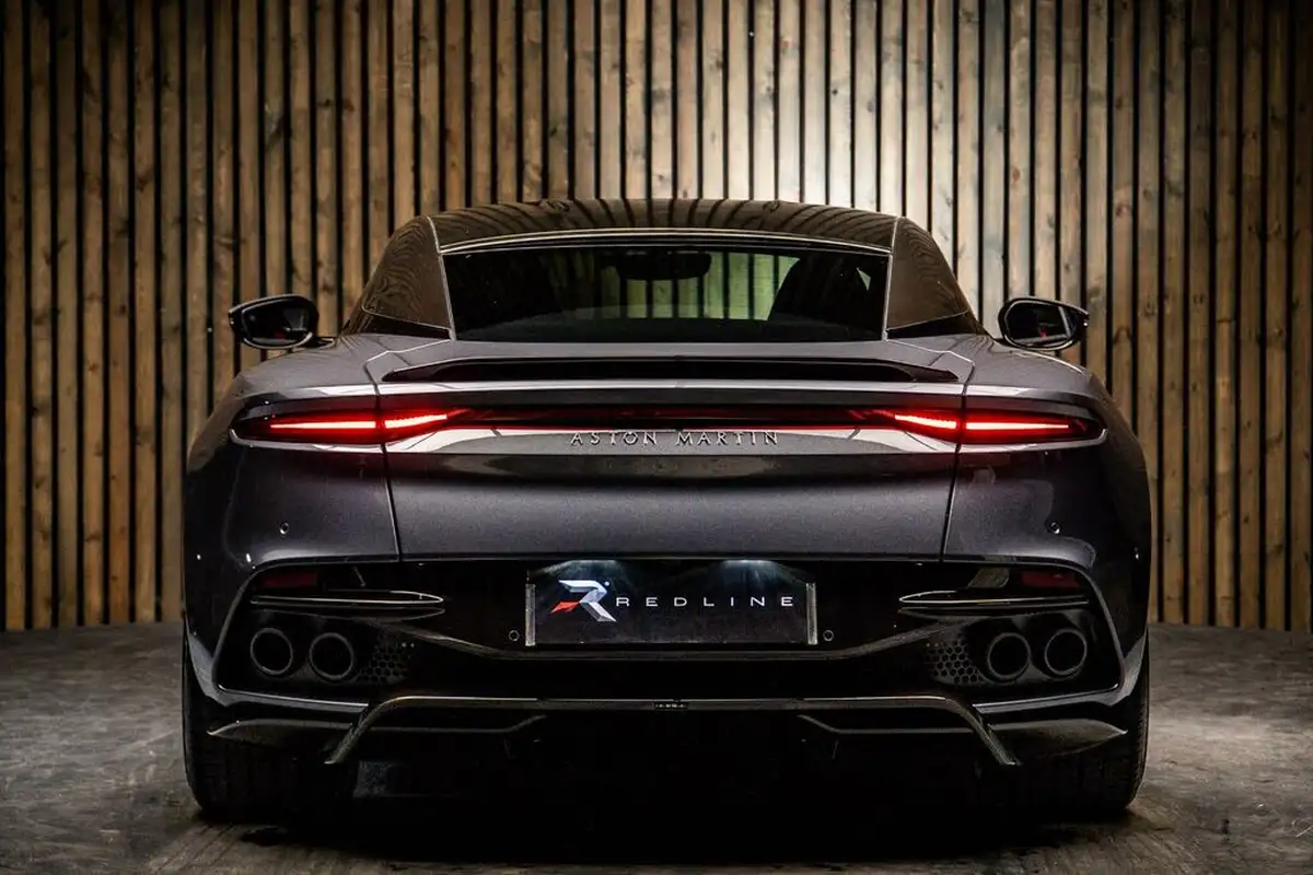 2023-aston-martin-dbs-52-v12-big-5