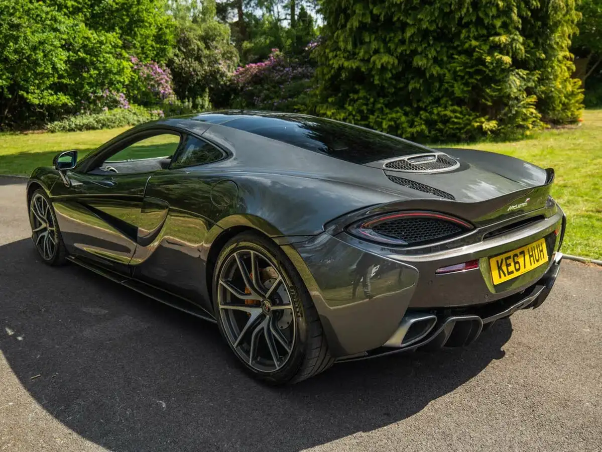 2017-mclaren-570gt-38-big-4