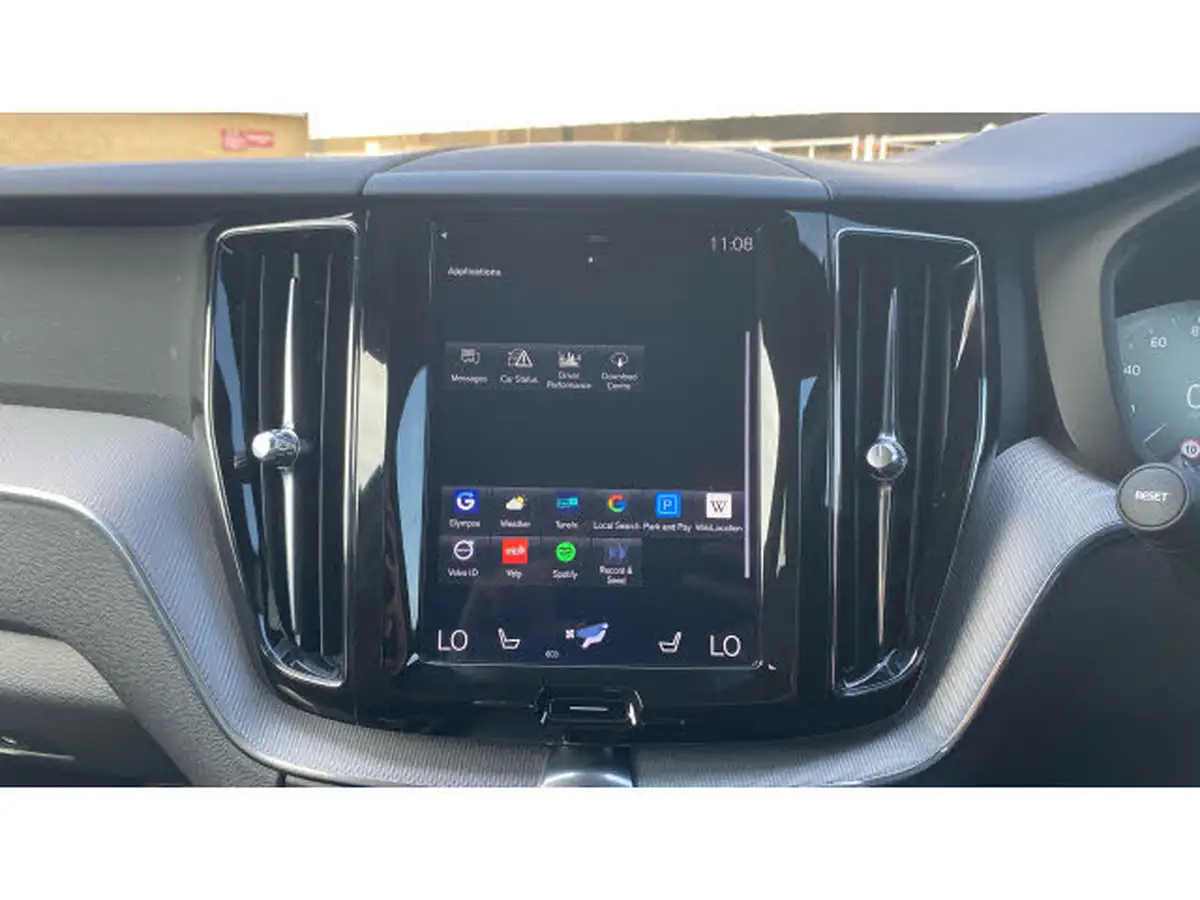 2019-volvo-xc60-20-t5-r-design-awd-big-27