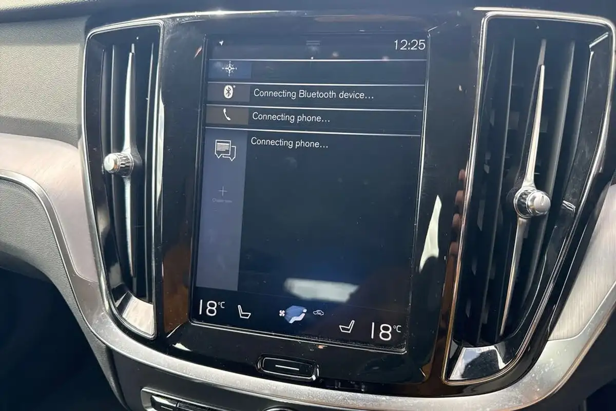 2019-volvo-v60-20td-d4-cross-country-big-46