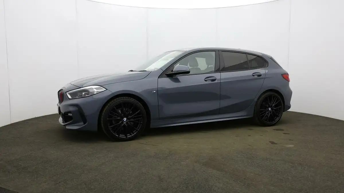 2020-bmw-1-series-big-32