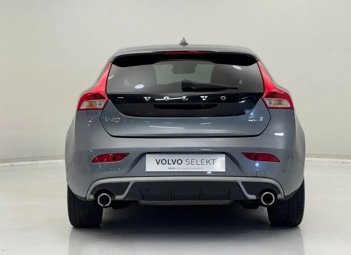 2019-volvo-v40-20td-d2-r-design-geartronic-big-6