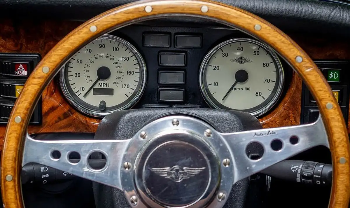 2003-morgan-44-18-2-seat-runabout-big-58
