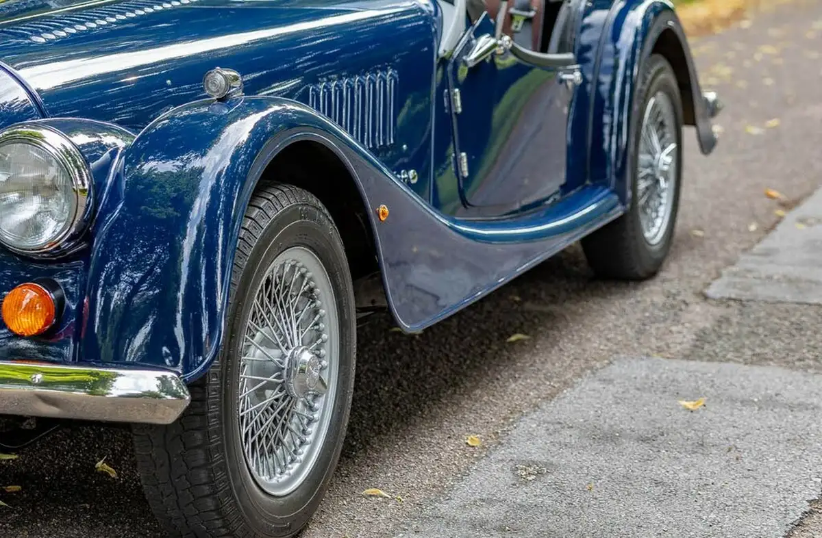 2003-morgan-44-18-2-seat-runabout-big-30