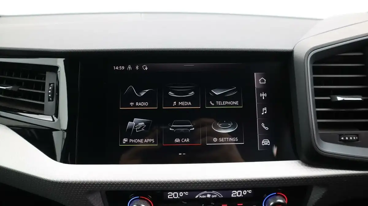 2021-audi-a1-10-25-tfsi-black-edition-s-tronic-big-10